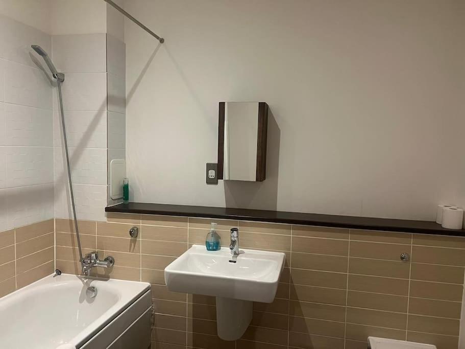 Modern 2Bd2Bath Apart Citycentre กลาสโกว์ ภายนอก รูปภาพ