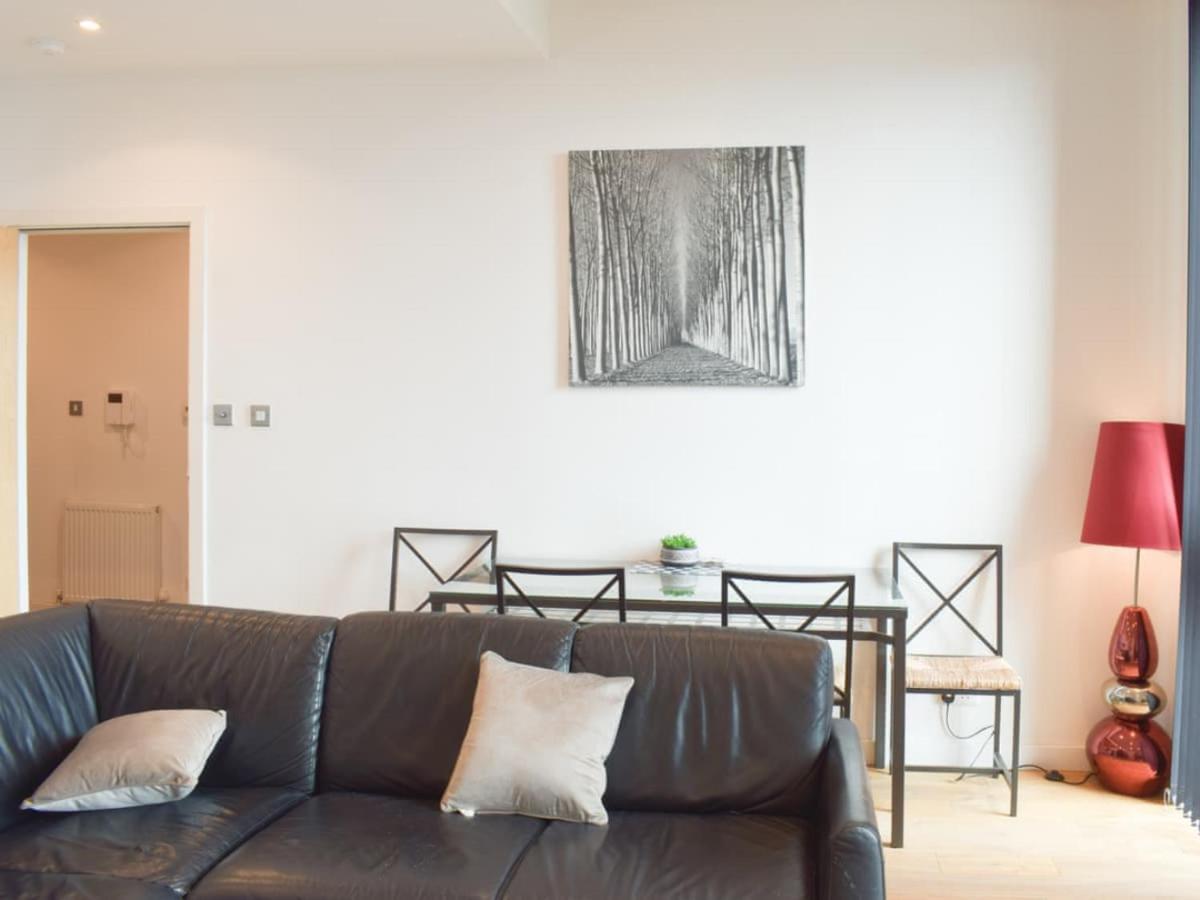 Modern 2Bd2Bath Apart Citycentre กลาสโกว์ ภายนอก รูปภาพ